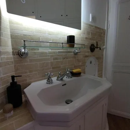 La Ryps Bed & Breakfast 3*